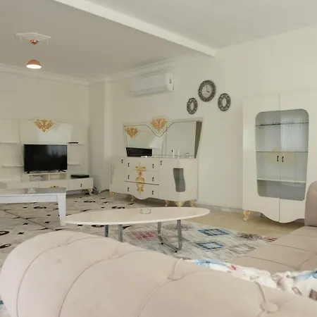 Lux White ألانيا