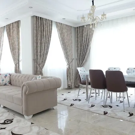 Lux White ألانيا